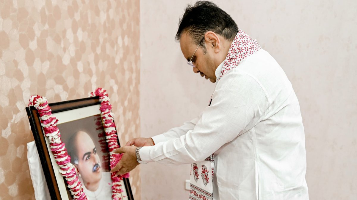 Rajasthan Chief Minister Bhajan Lal Sharma pays homage on the death anniversary…
