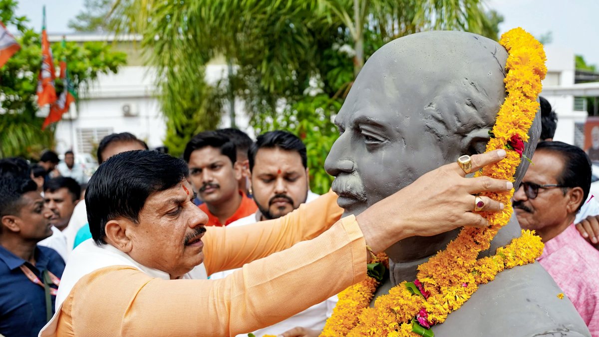 Madhya Pradesh Chief Minister Mohan Yadav garlands as he pays homage on the…