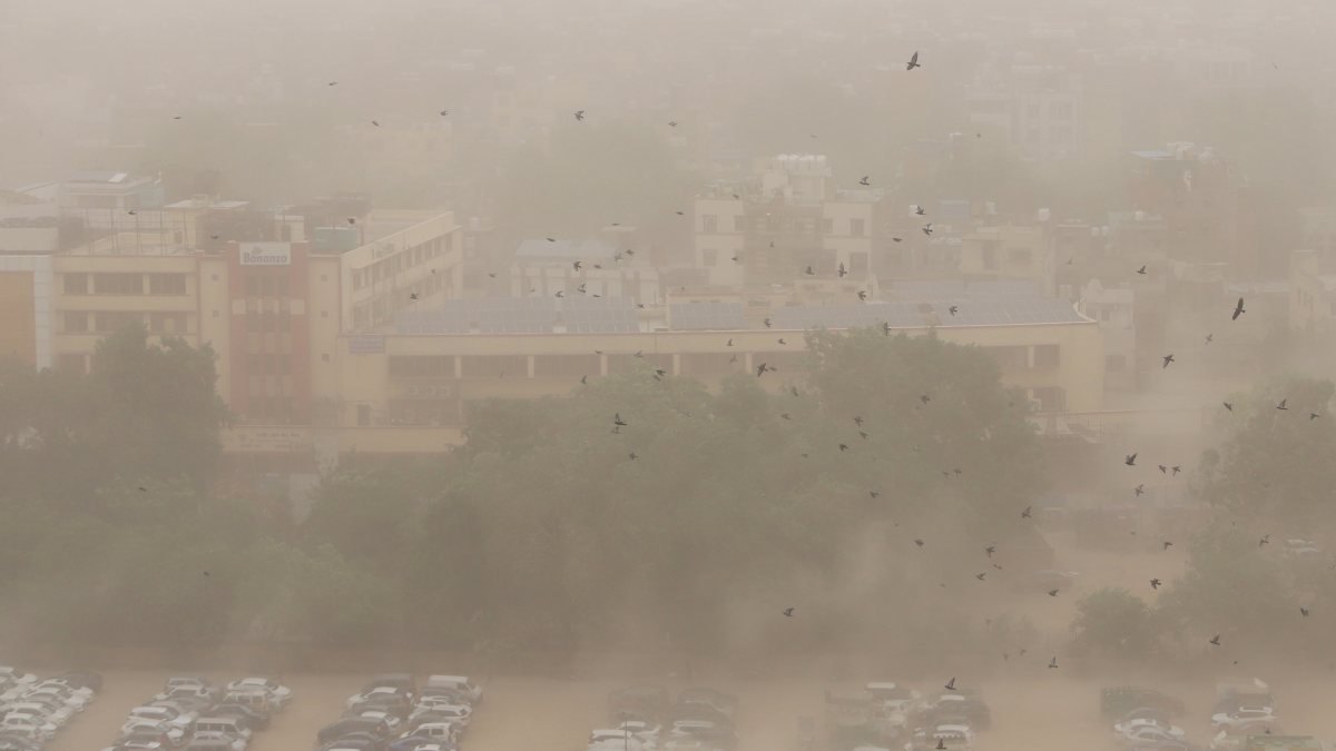 A reduced visibility observed due to dust storms and gusty winds, in New Delhi…
