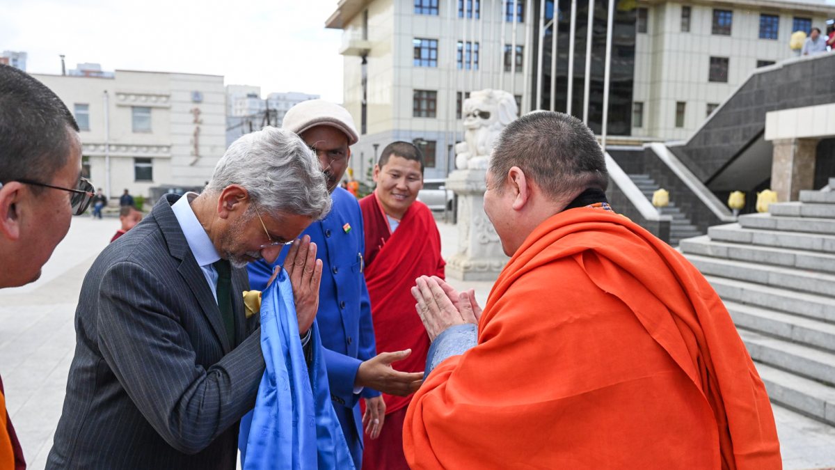 Jaishankar receives warm welcome at Gandan Monastery in Mongolia