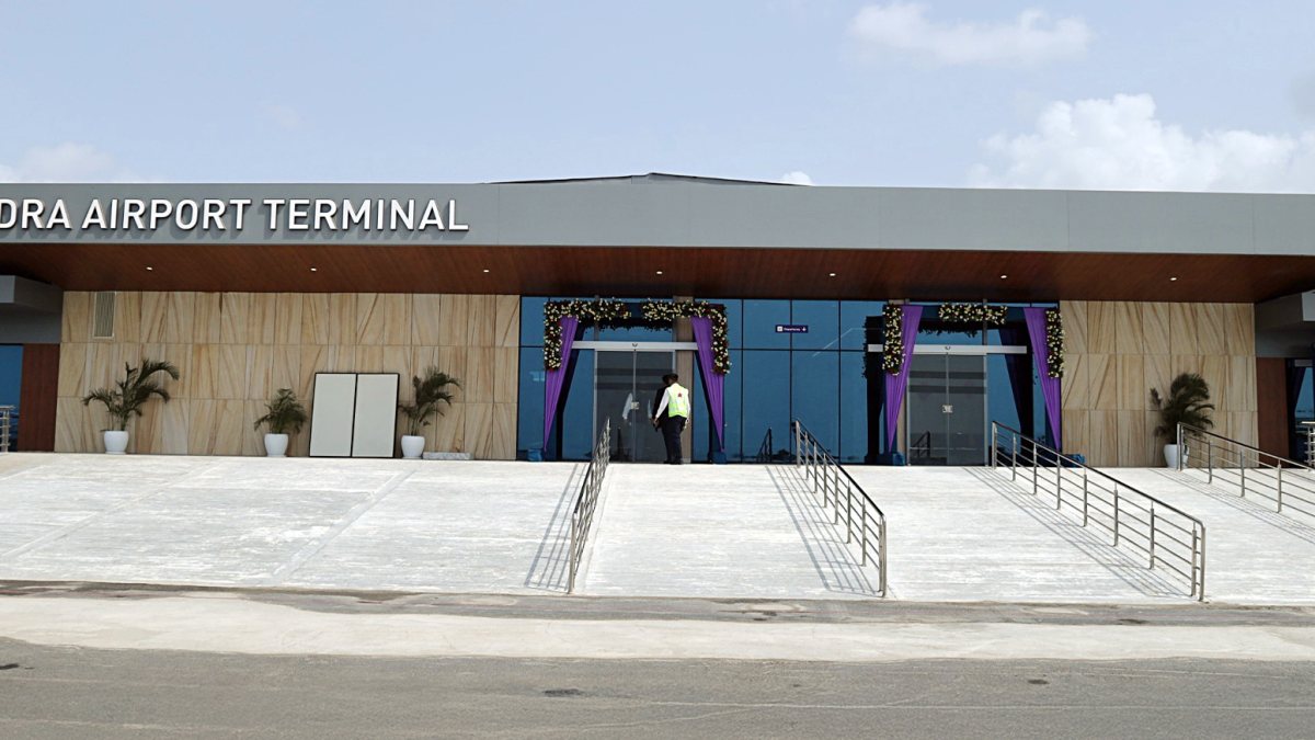 Commercial flights begin at Adani Mundra Airport in Kutch