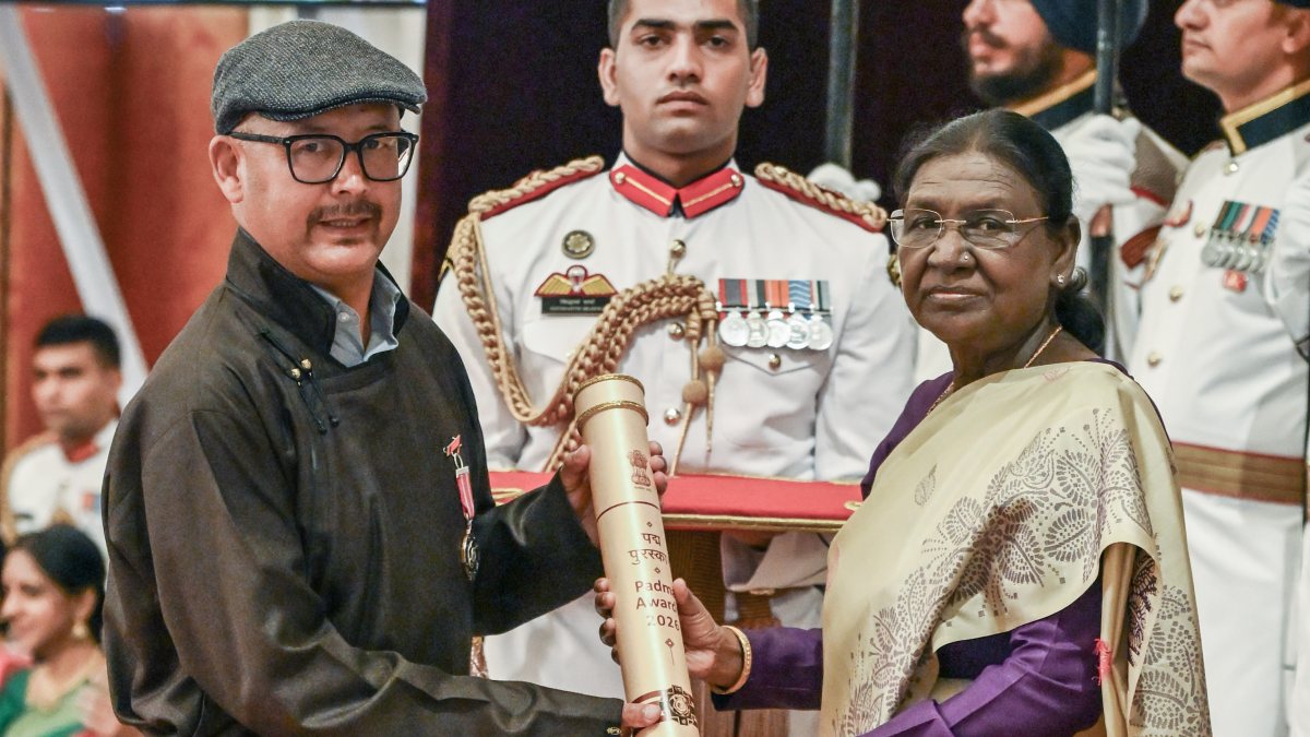 President Murmu presents Padma Shri to Dr Padma Gurmet