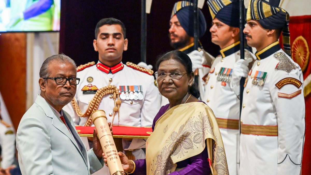 President Murmu confers Padma Shri on Asok Kumar Haldar