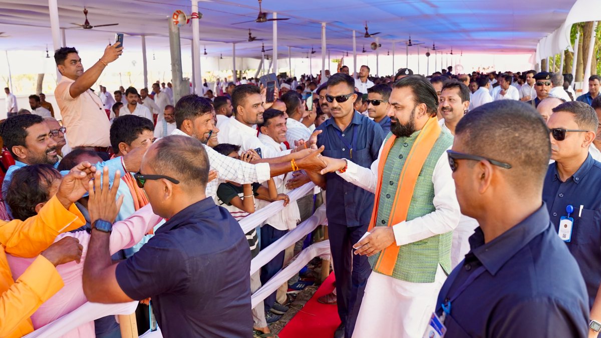 Bihar CM Samrat Choudhary pays tribute to former minister Digvijay Singh