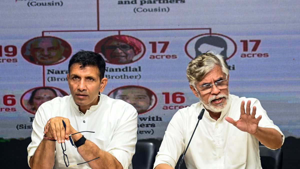 Congress leaders Pawan Khera, Jitu Patwari address press conference