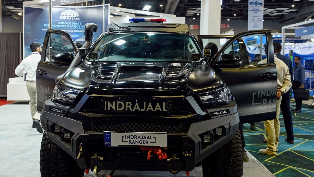 Police vehicle 'Indrajaal Ranger' showcased at International Police Expo
