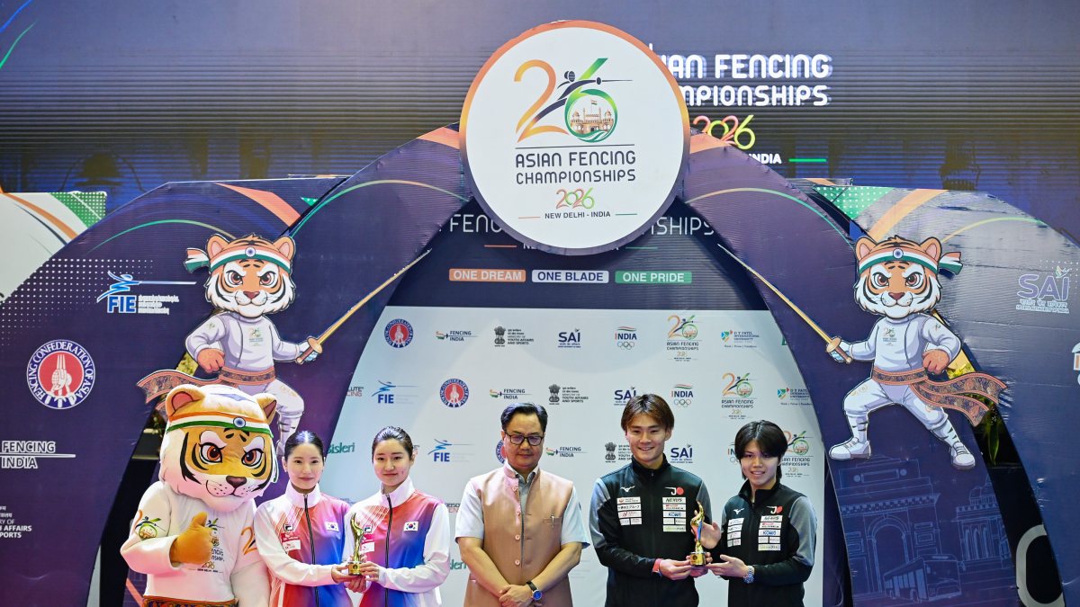Kiren Rijiju with winners at Asian Senior Fencing Championships closing