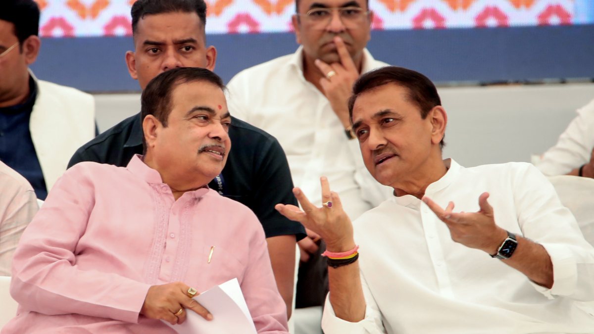 Nitin Gadkari and Praful Patel at Nagpur airport ceremony