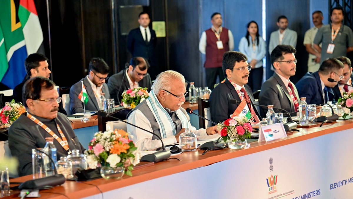 Khattar delivers keynote at BRICS energy ministers meet
