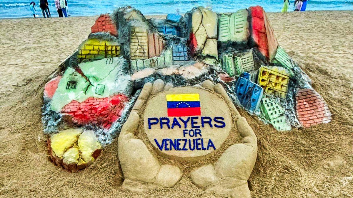 Sand artist Sudarsan Pattnaik creates sand art for Venezuela earthquake victims