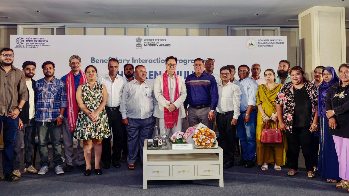 Kiren Rijiju poses with NMDFC officials in South Goa