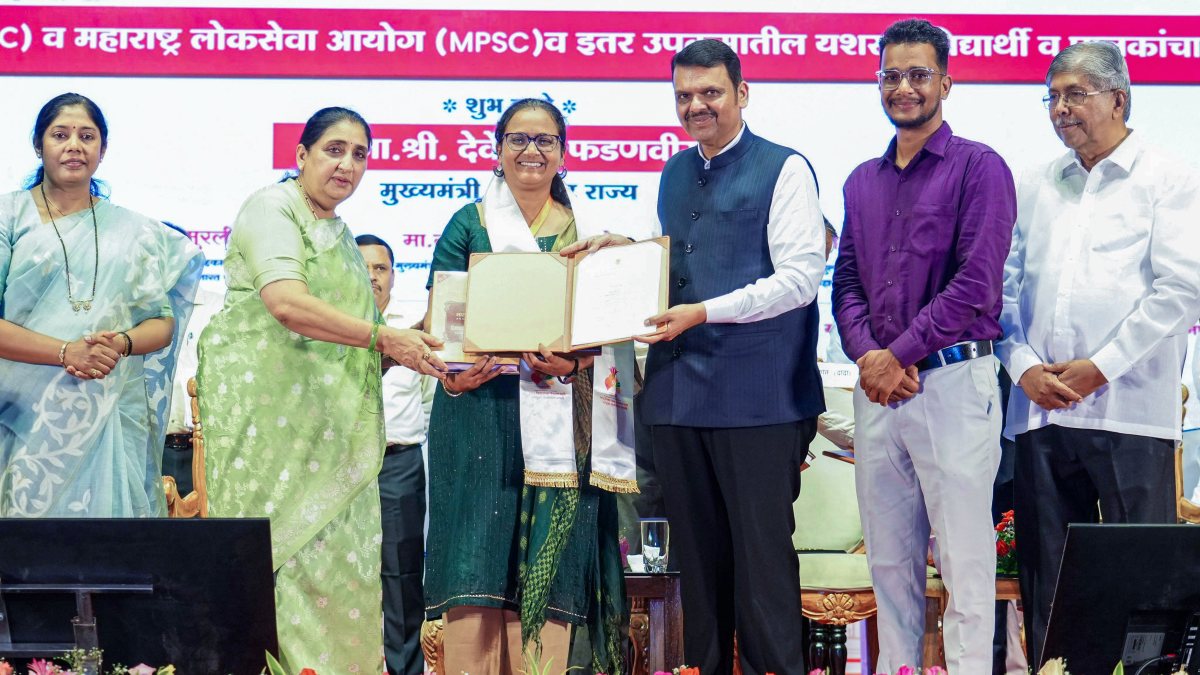 Maharashtra Chief Minister Devendra Fadnavis during the felicitation ceremony…