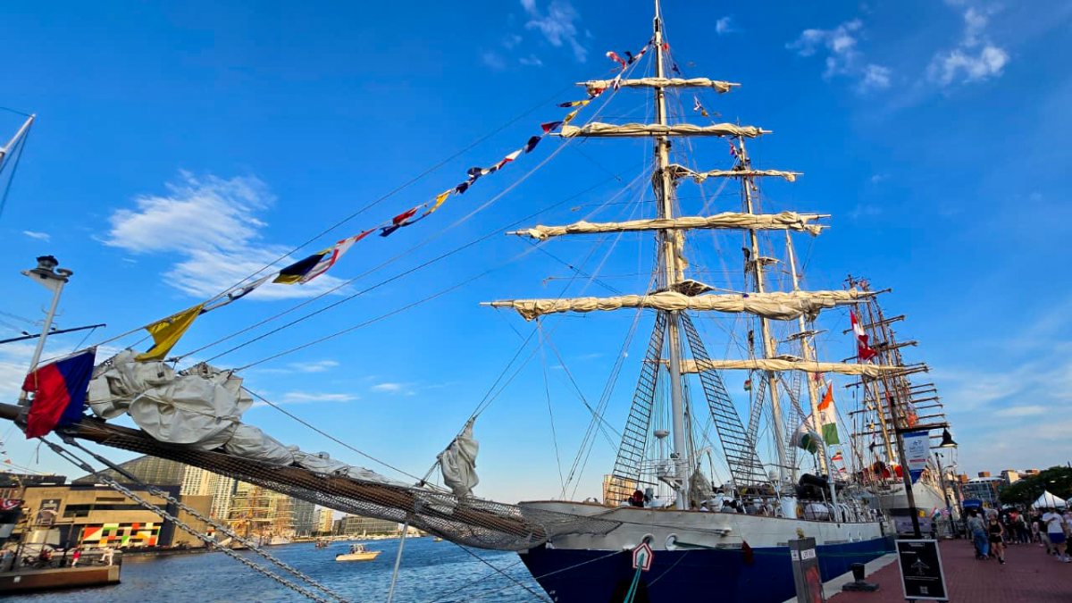 Indian Navy's Sail Training Ship INS Sudarshini arrives at the Port of…