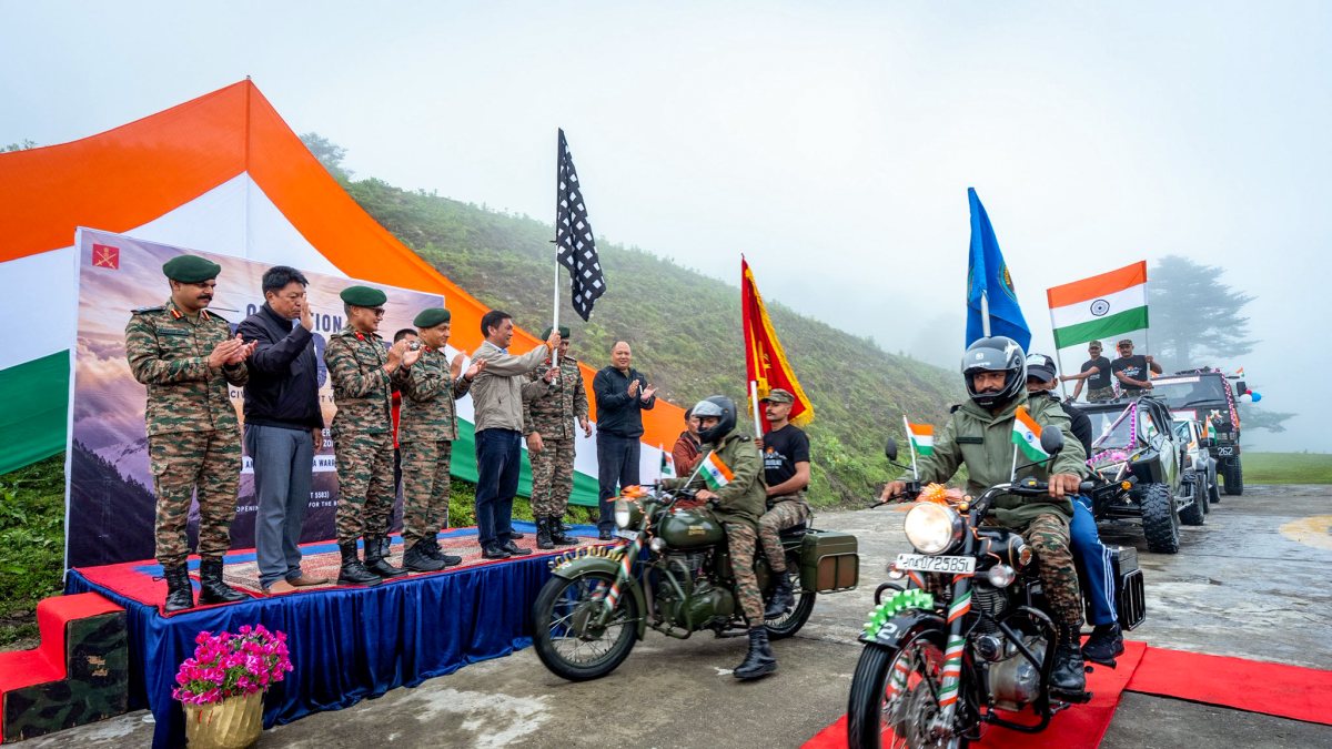 Arunachal CM flags off Operation Arunoday expedition in Tawang