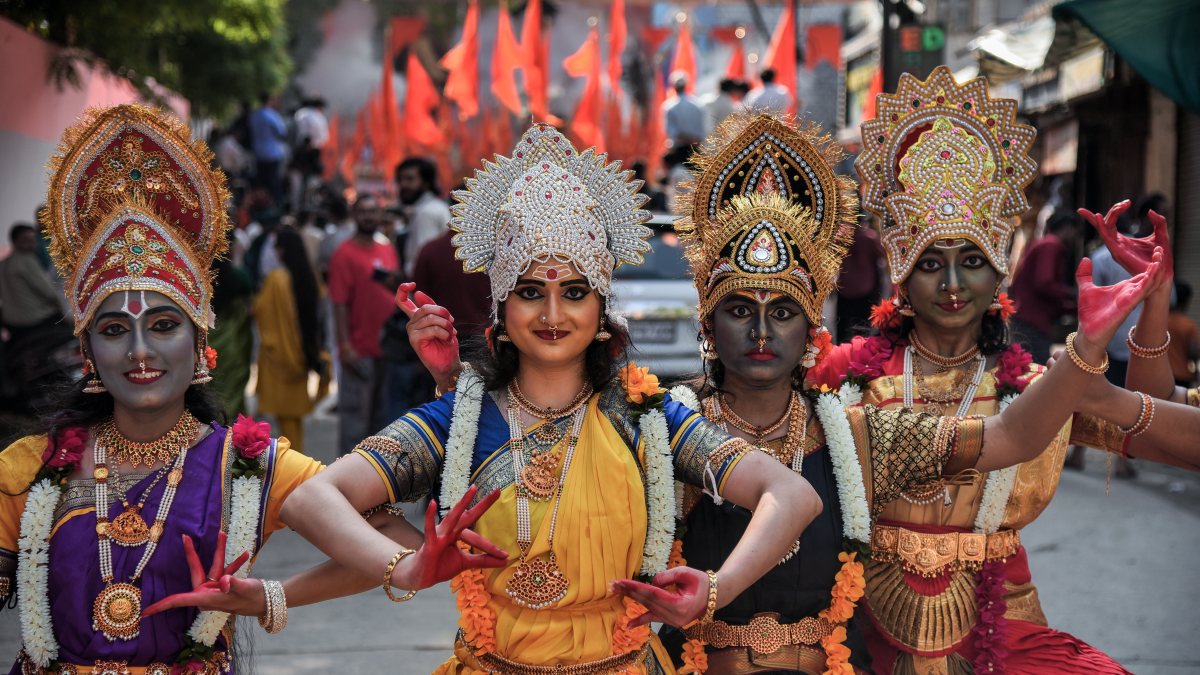 Women dressed as goddess at Shivaji coronation anniversary in Nagpur