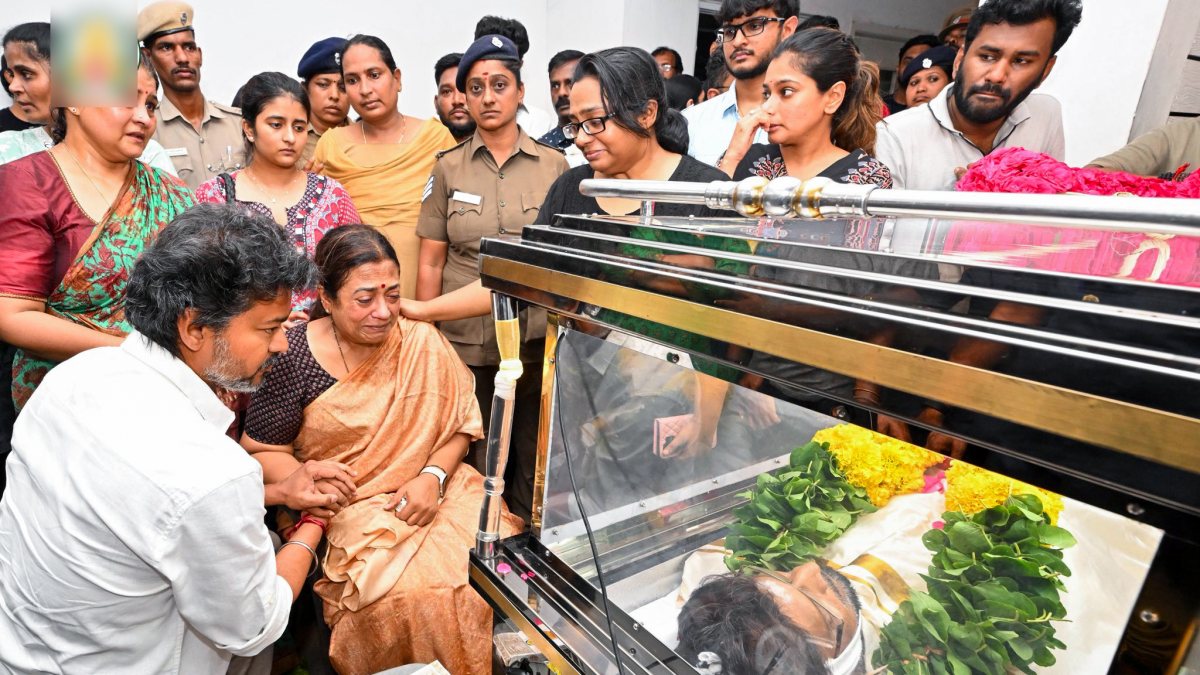 Tamil Nadu CM Vijay pays tribute to film director K Bhagyaraj
