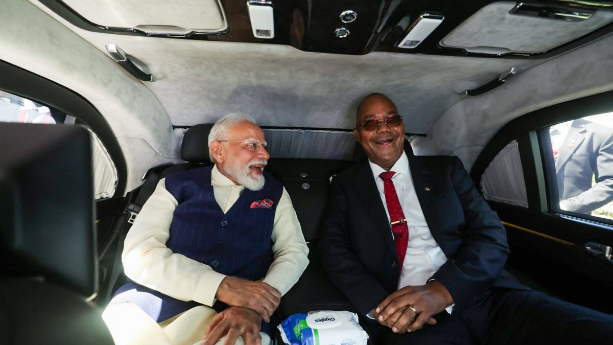 Modi and Seychelles president visit National Botanical Garden