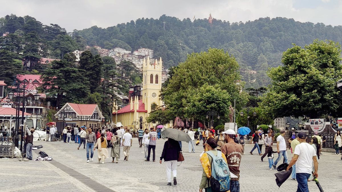 Tourist inflow rises in Shimla amid pleasant weather