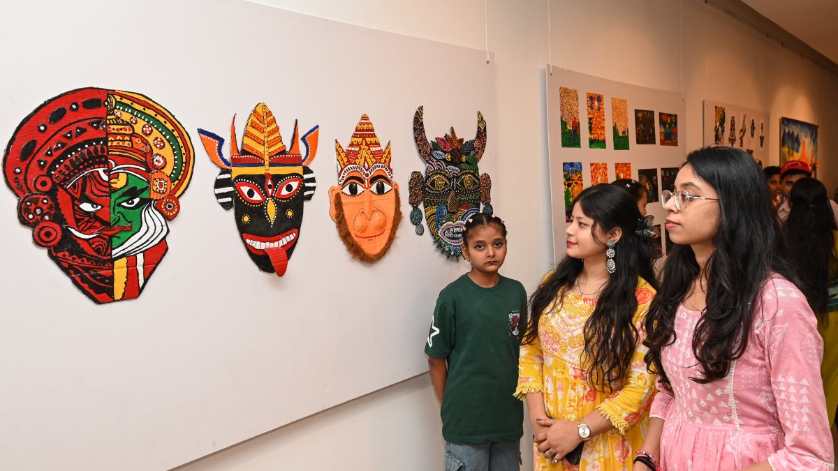 Visitors explore arts at Natkhat Utsav 2026 in New Delhi