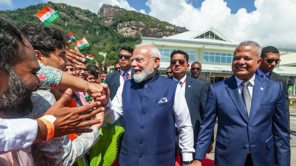 Modi departs Seychelles after state visit, waves goodbye