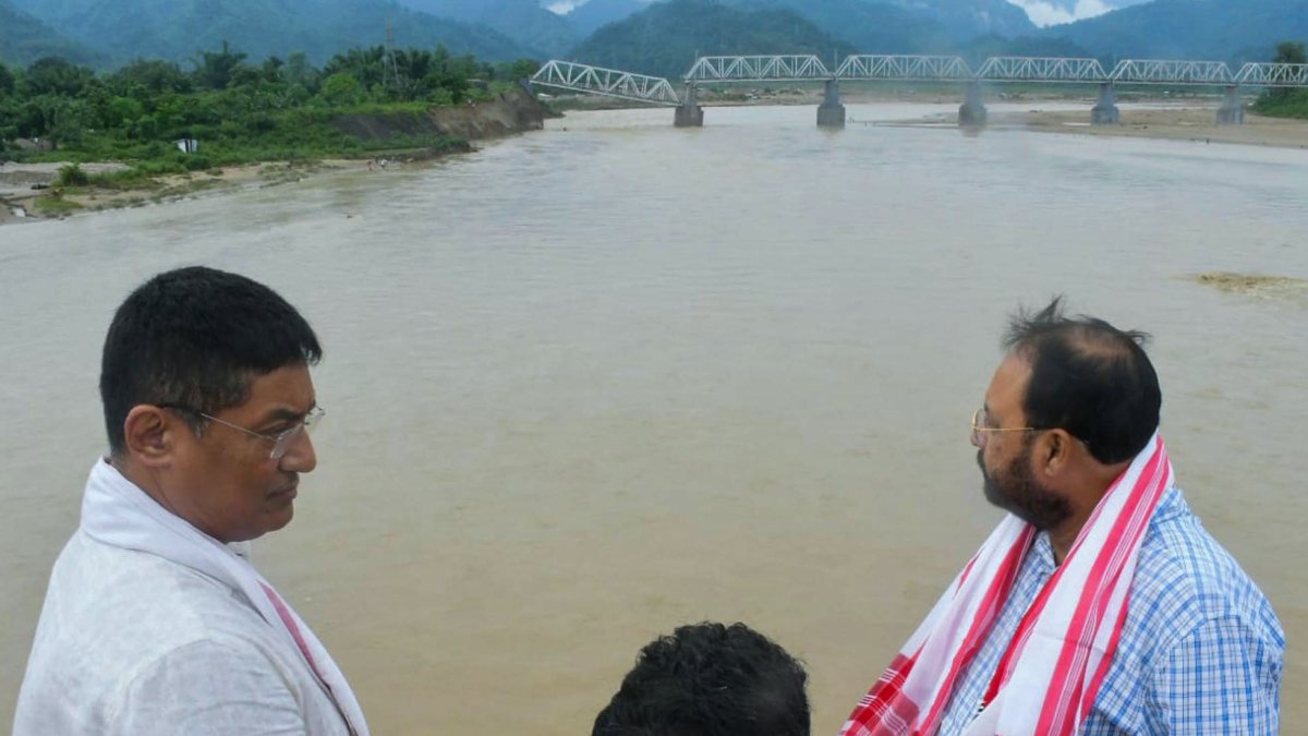 Assam ministers visit flood-hit Dhemaji areas