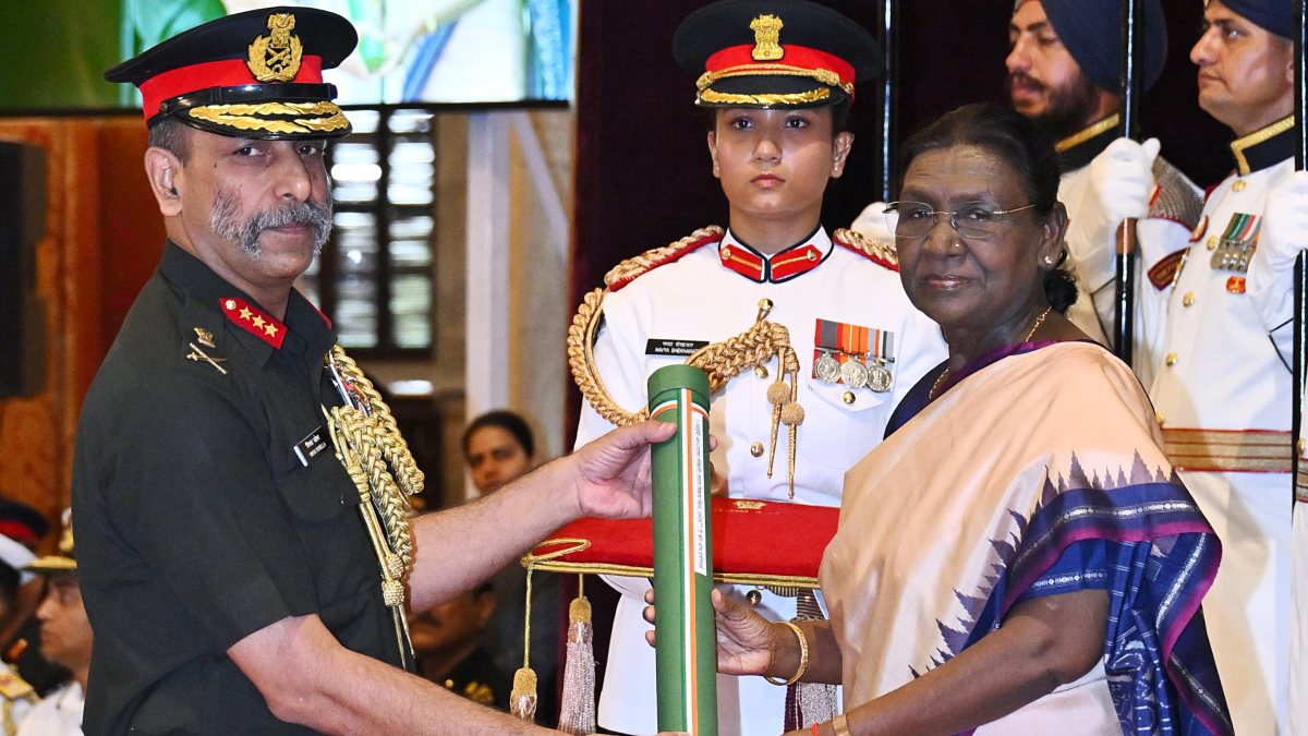 President Droupadi Murmu honours Corps of Engineers, Lieutenant General Vikas…