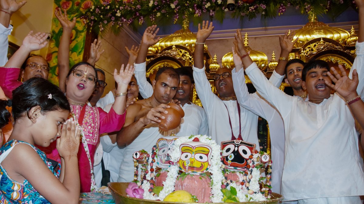 Devotees perform rituals at ISKCON Kolkata on Deva Snana Purnima