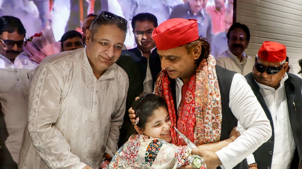 Girl hugs Akhilesh Yadav on his birthday in Lucknow