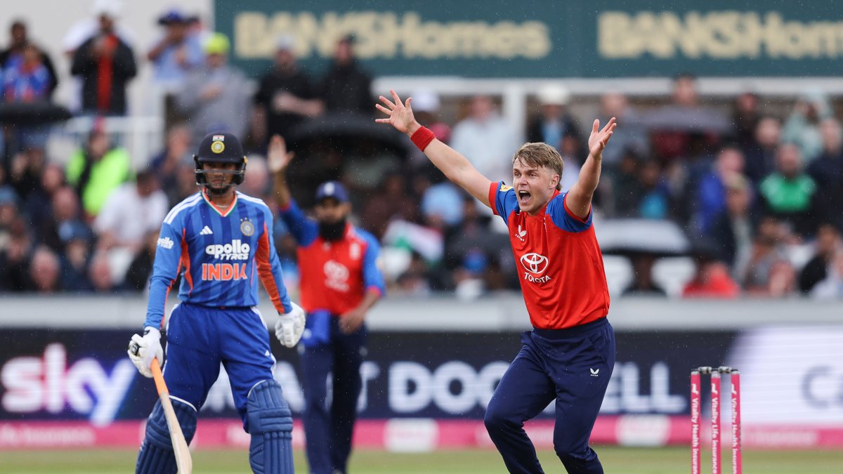 Sam Curran appeals for Abhishek Sharma's LBW in 1st T20I