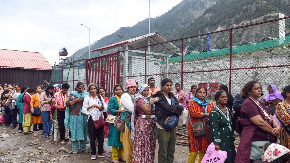 Amarnath pilgrims arrive at the Baltal base as first phase of the annual…
