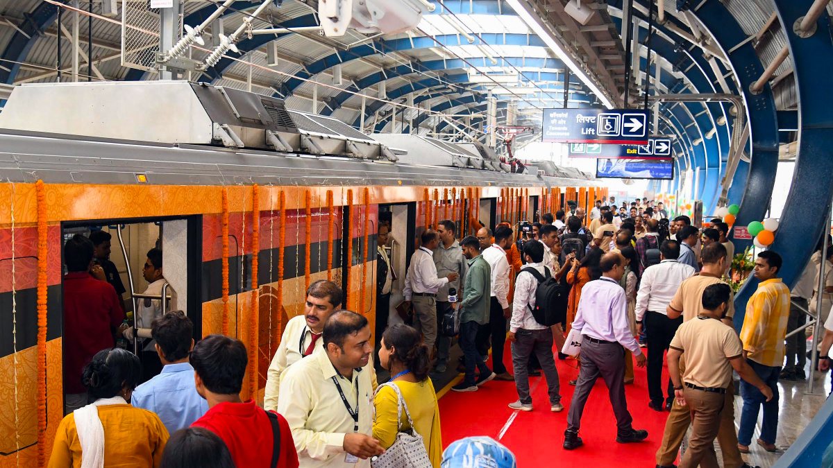 Patna metro extended to Malahi Pakri, crowds gather at new station