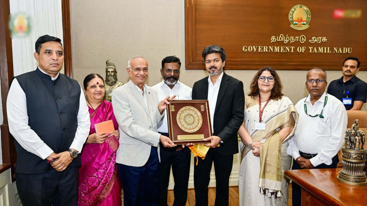 Tamil Nadu Chief Minister Vijay meets leader of the Viduthalai Chiruthaigal…
