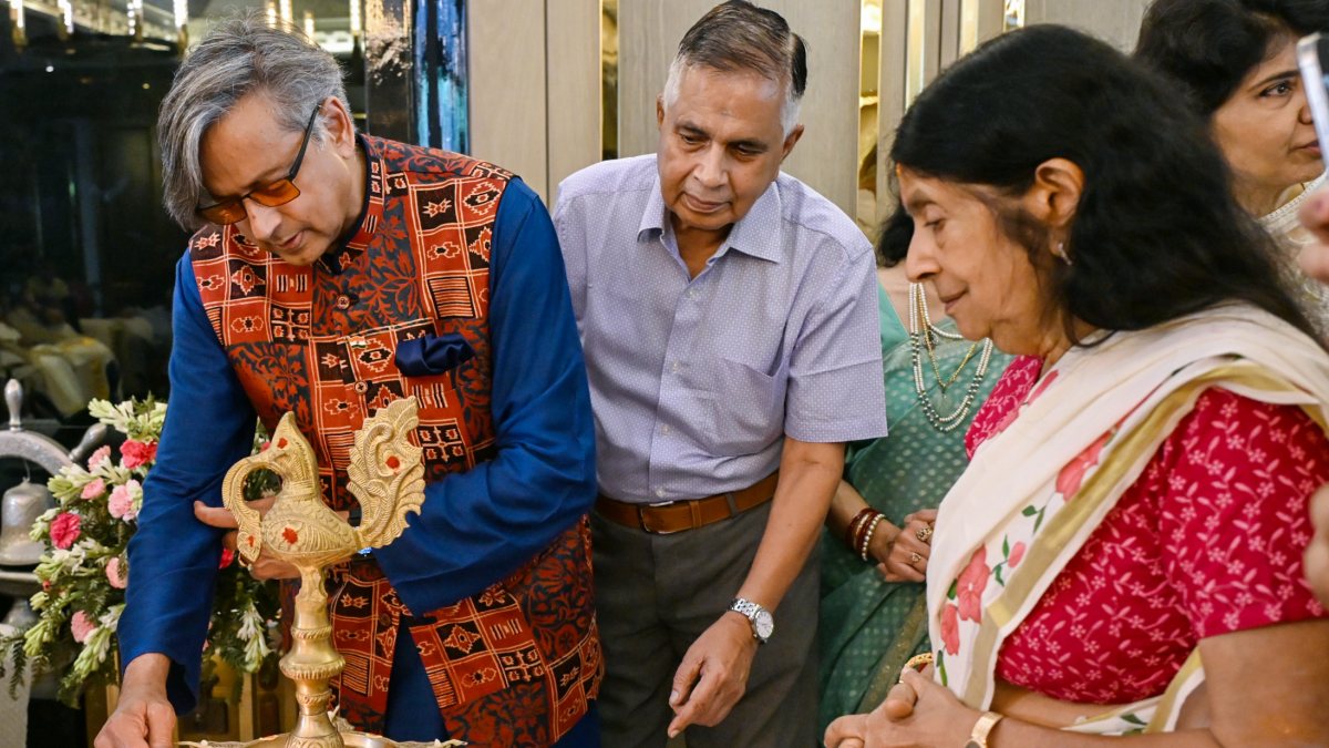 Congress MP Shashi Tharoor lights lamp at literary festival in Delhi