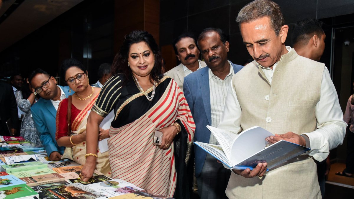Union MoS Kirti Vardhan Singh and Director of Zoological Survey of India (ZSI)…