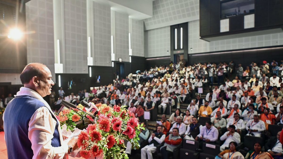 New Lok Sabha speaker Om Birla addresses West Bengal MLAs