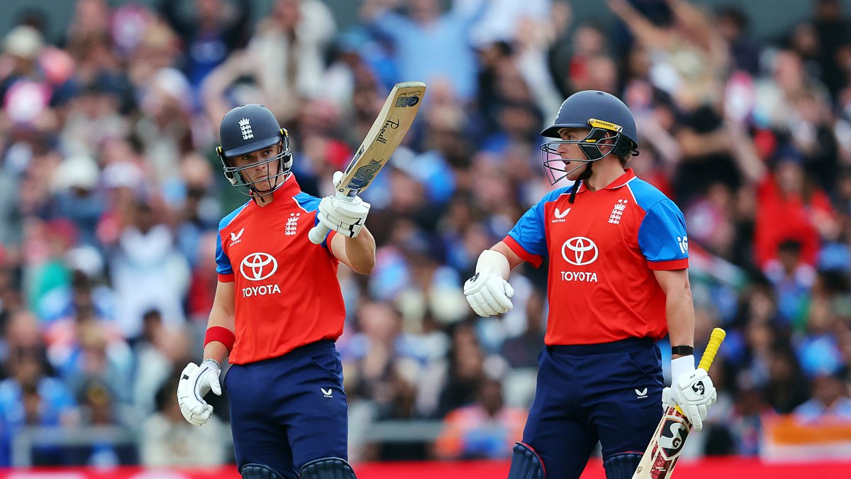 Jacob Bethell celebrates half-century in 2nd T20I against India