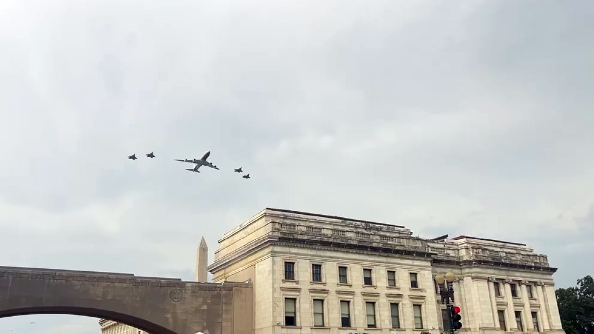 Renovated Air Force One leads military flyover for US 250th Independence Day