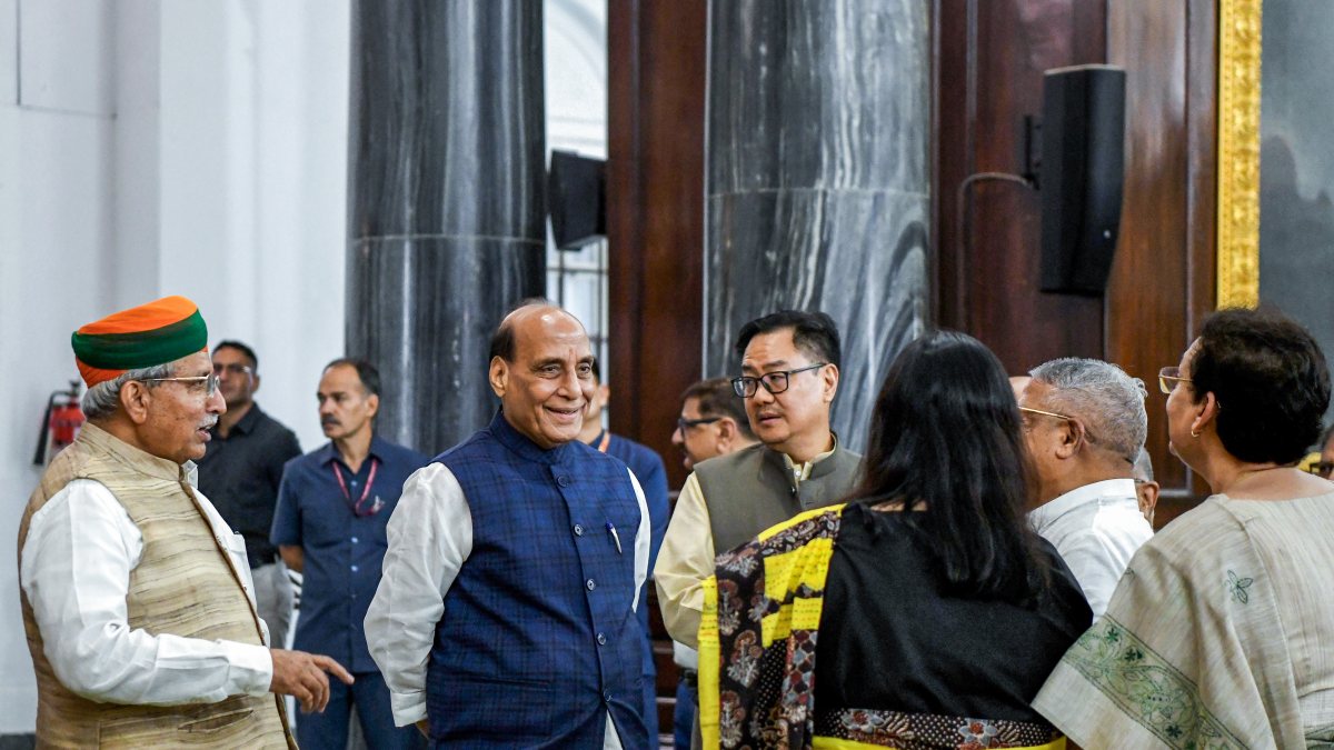 Defence minister leads tributes at Shyama Prasad Mukherjee birth anniversary