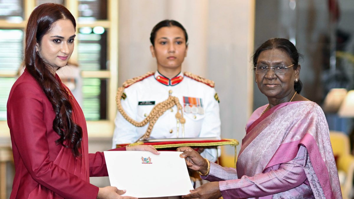 President Murmu receives credentials from Nicaragua envoy
