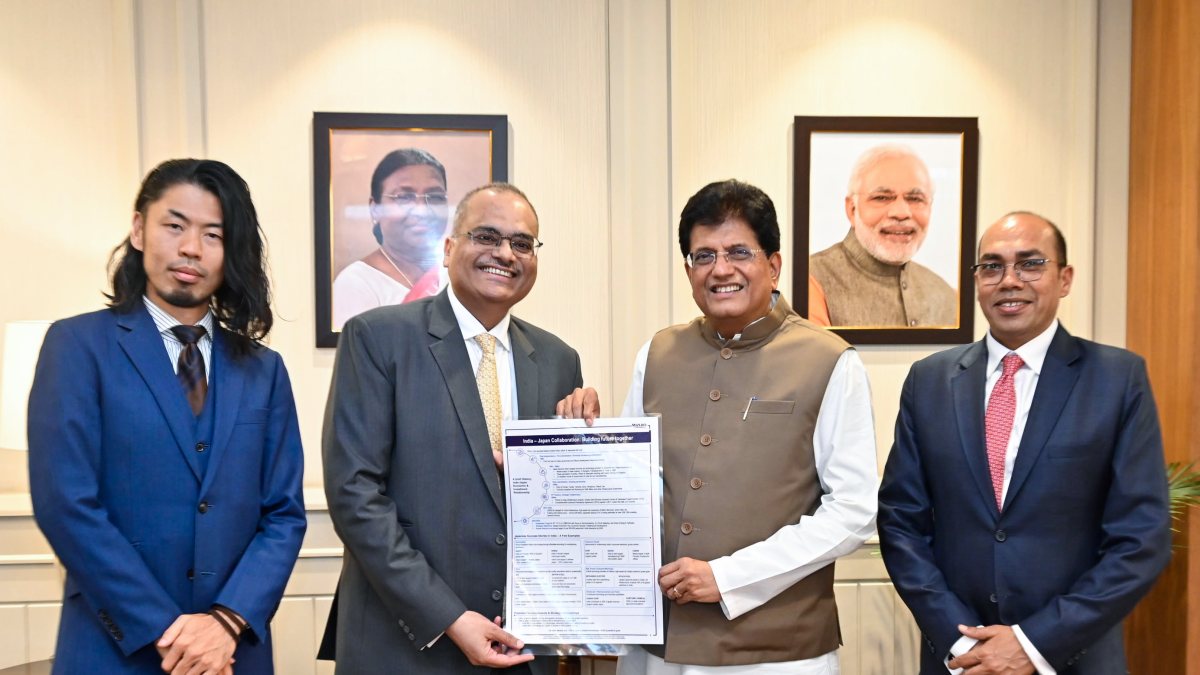 Union Minister of Commerce and Industry Piyush Goyal meets Senior Managing…