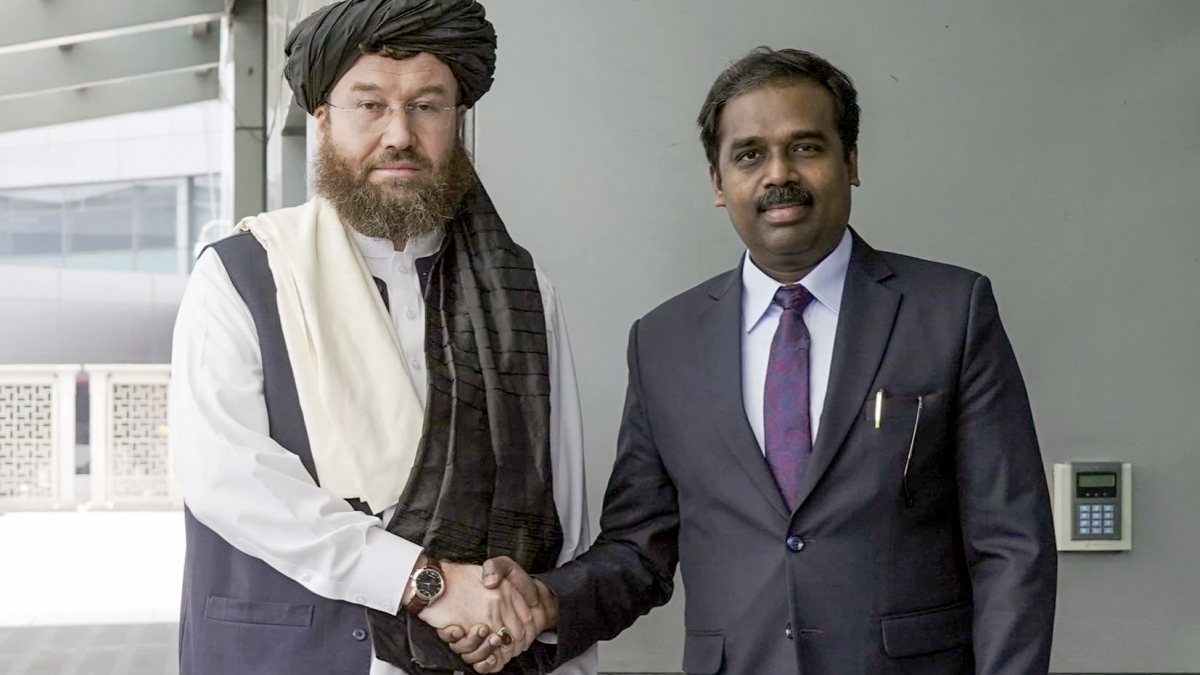 Afghan minister receives warm welcome in New Delhi