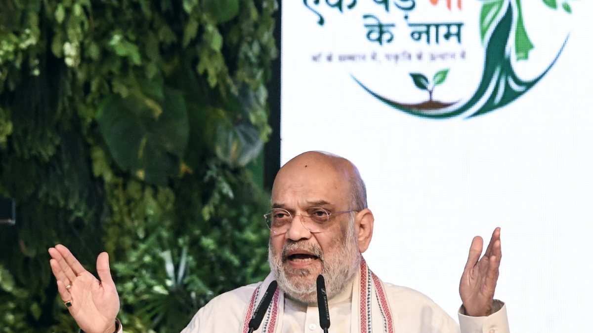 Amit Shah plants saplings under Ek Ped Maa Ke Naam campaign