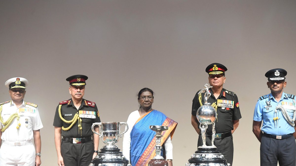 President Murmu unveils Durand Cup 2026 trophies