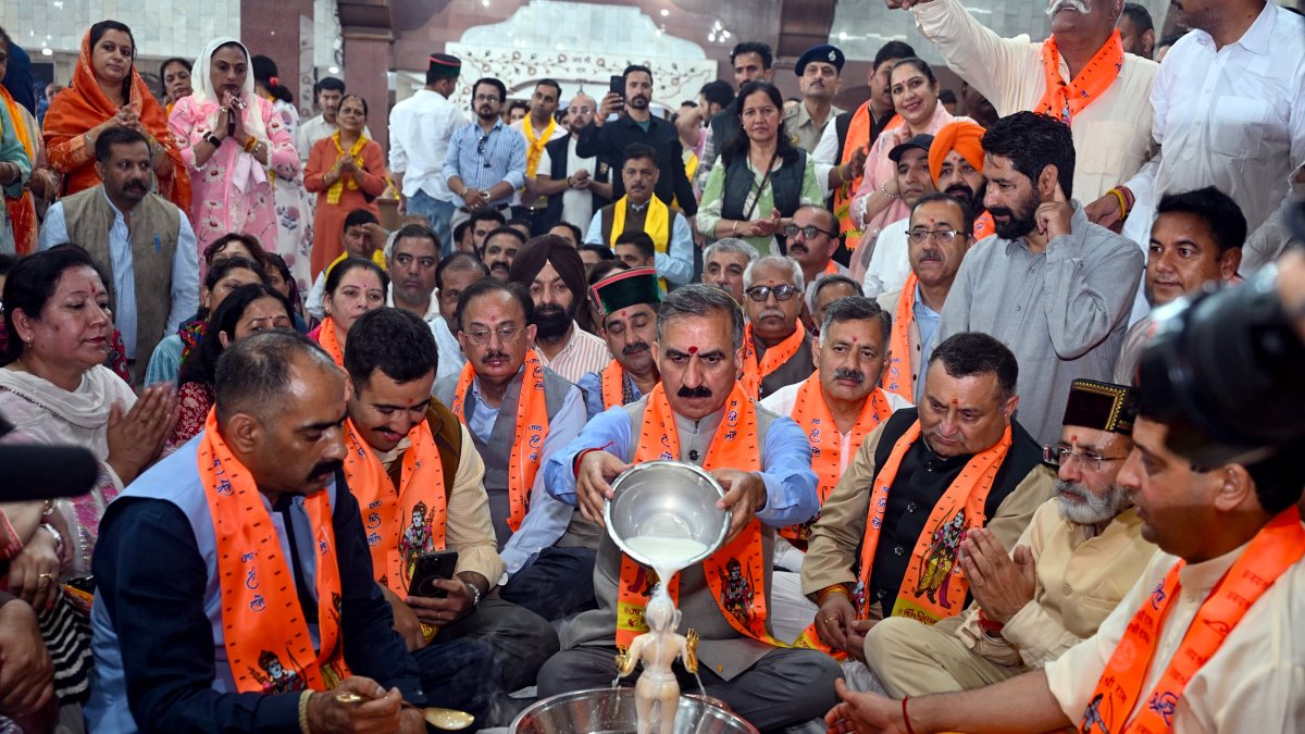Himachal Pradesh Chief Minister Sukhvinder Singh Sukhu performs rituals at Shri…