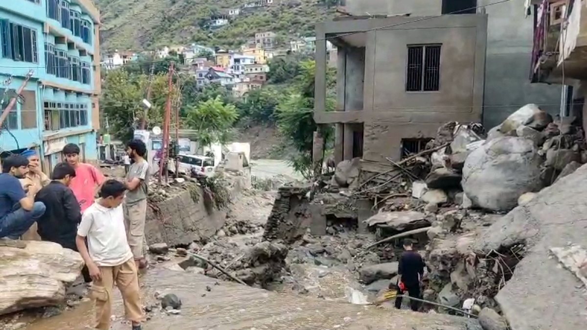 Cloudburst in Doda damages multiple structures