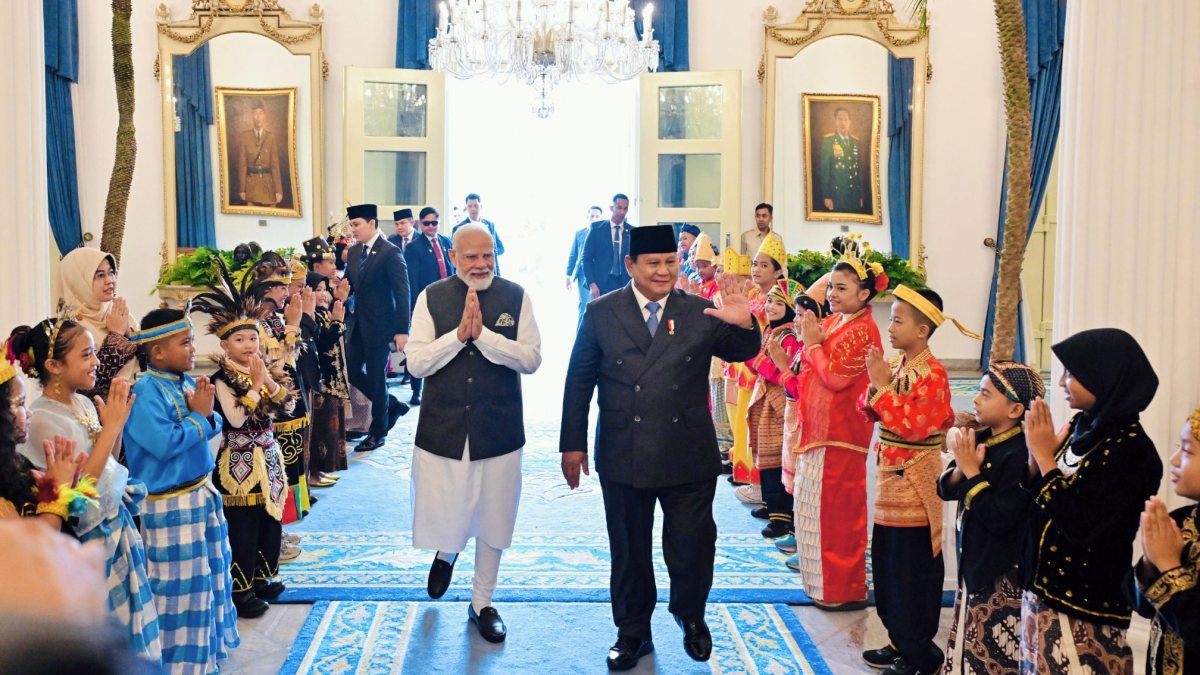 PM Modi meets Indonesian President Prabowo Subianto in Jakarta