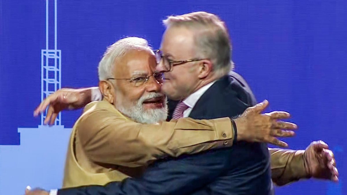 Modi and Albanese share warm embrace at Melbourne community event