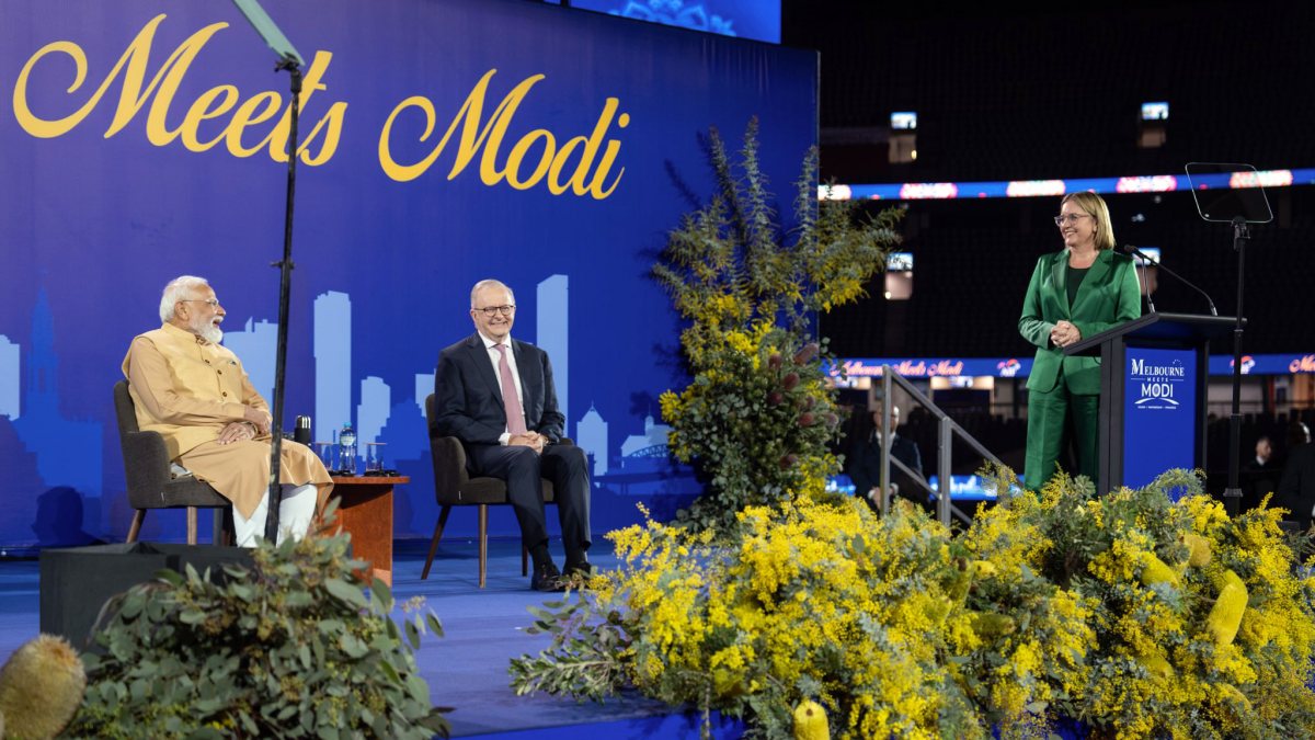 Modi and Albanese address Indian community at Melbourne event