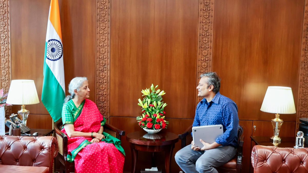 FriendsLearn CEO meets Finance Minister Sitharaman in Delhi