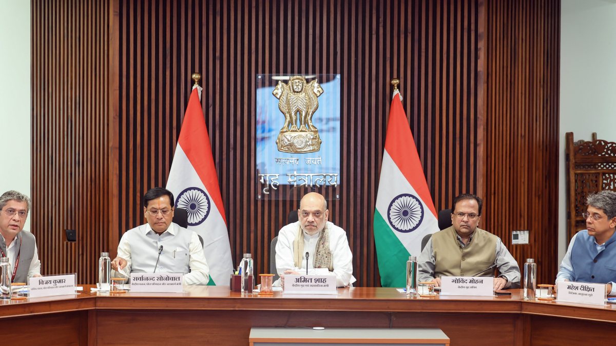 Amit Shah reviews progress of Bureau of Port Security formation